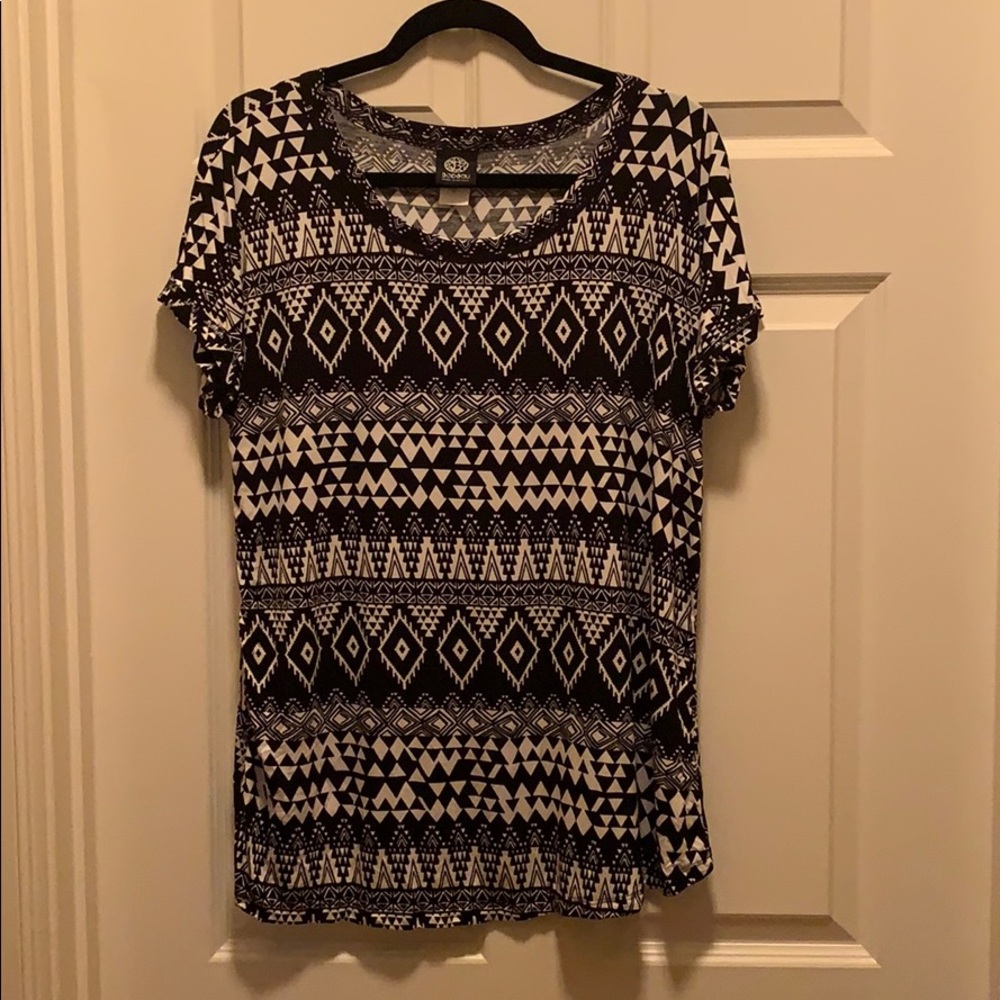 NWOT Bobeau Ladies Short Sleeve Top